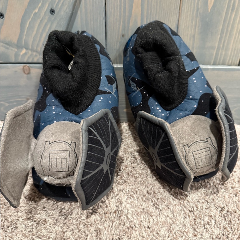 Stride Rite Star Wars Light Up Tie Fighter Black and Gray Kids Slippers